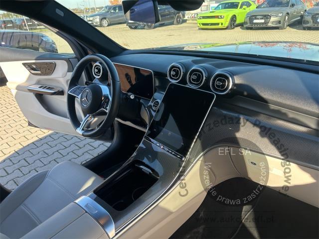 11 - MERCEDES BENZ GLC 300 DE 4-MATIC AVANTGARDE plug-in 2024r. DX29462 Magnice