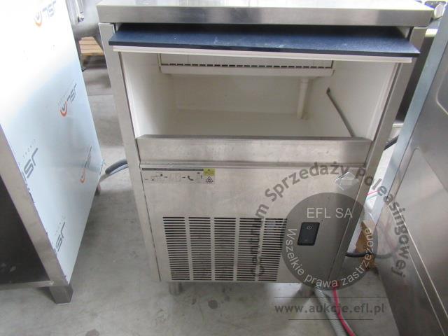 3 - Kostkarka do lodu RM GASTRO model MC -3316A HC AWS 2022r.