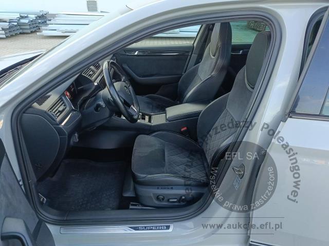 16 - SKODA SUPERB 2.0 TSI 272 KM 4x4 DSG 2019r.