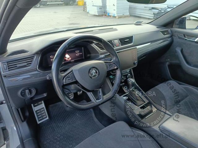 8 - SKODA SUPERB 2.0 TSI 272 KM 4x4 DSG 2019r.