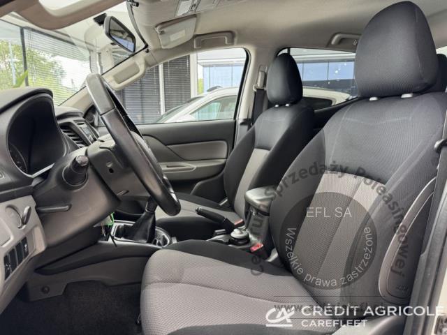 7 - Mitsubishi L 200 L200 2.4 d DC Invite 2019r. KR2PH98 Pojazd znajduje się w firmie AACAR sp. z o.o. Kasztanowa 5, 32-400 Jawornik