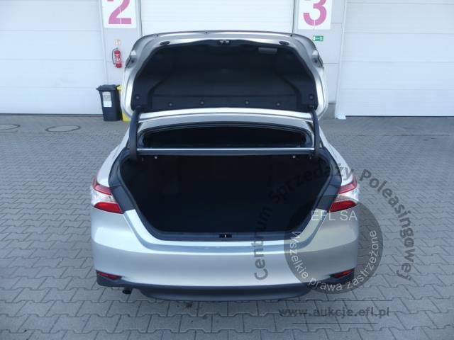 12 - TOYOTA CAMRY 2.5 HYBRID E-CVT 2020r.