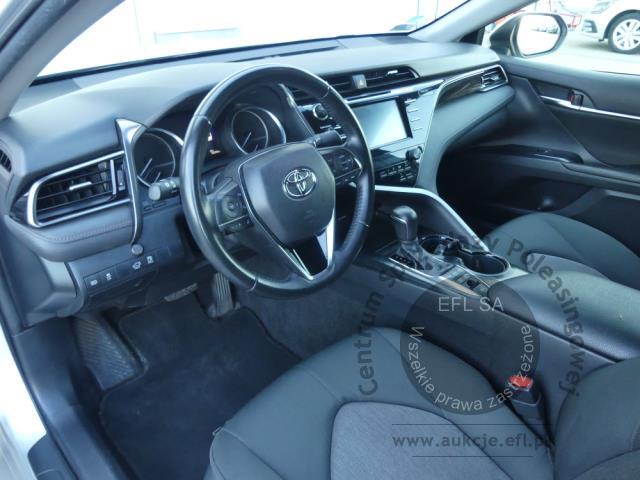 6 - TOYOTA CAMRY 2.5 HYBRID E-CVT 2020r.