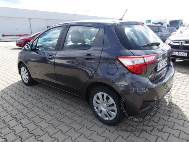 13 - TOYOTA YARIS 1.0 VVT-I ACTIVE 2020r.