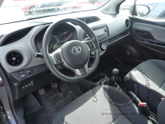 6 - TOYOTA YARIS 1.0 VVT-I ACTIVE 2020r.