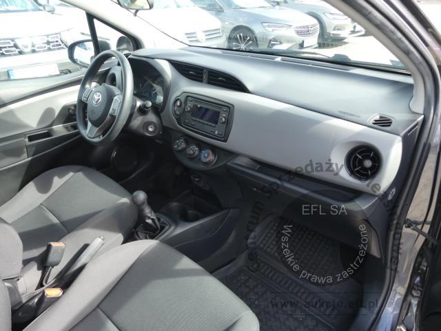 7 - TOYOTA YARIS 1.0 VVT-I ACTIVE 2020r.