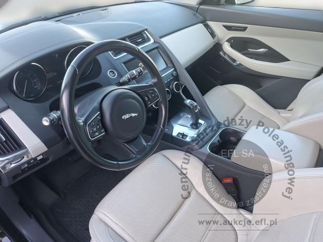 10 - JAGUAR E-PACE 2.0D 150KM AUTOMAT 2018r.