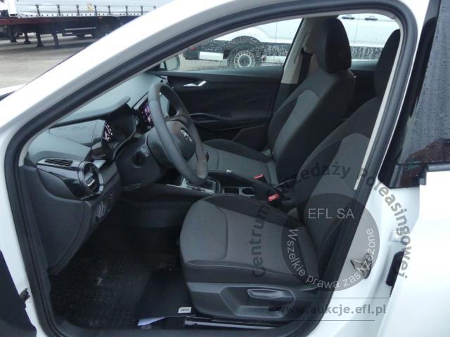 8 - Skoda Fabia 1.0 Ambition Hatchback 2023r. DW2VW03 Magnice