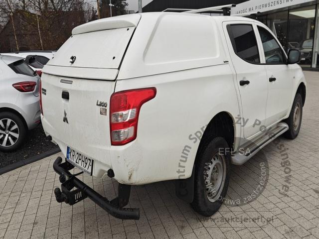 5 - Mitsubishi L200 2.4 d DC Invite EU6 2019r. KR2PH97 Uwaga! Pojazd znajduje się w firmie AACAR sp. z o.o. Jawornik 90, 32-400 Myślenice