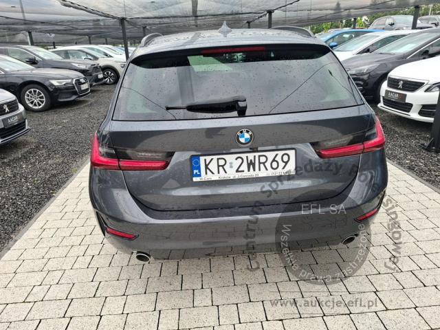5 - BMW  Seria 3 2021r. KR2WR69 Pojazd znajduje się w firmie AACAR sp. z o.o. Kasztanowa 5, 32-400 Jawornik