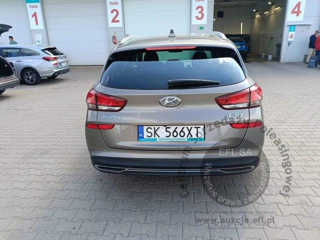 3 - Hyundai i30 1.5 T-GDI 48V Smart Kombi 2023r. SK566XT Magnice