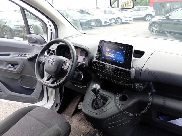 11 - Toyota  Proace City 2022r.