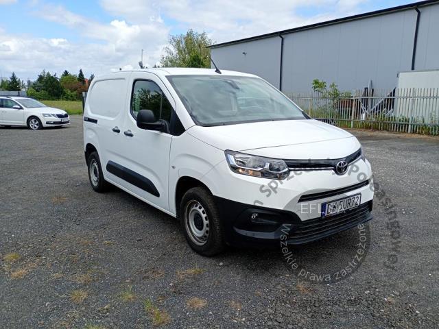 3 - Toyota  Proace City 2022r.