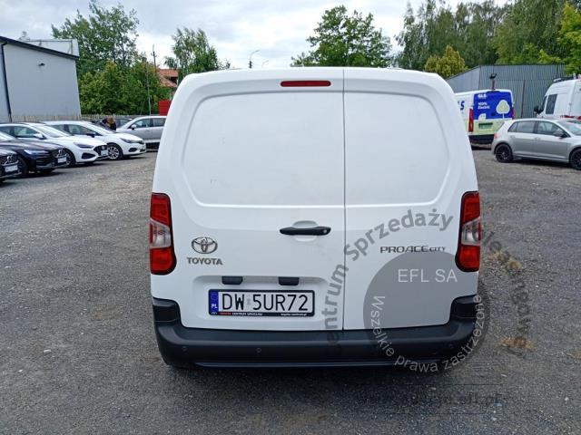 5 - Toyota  Proace City 2022r.