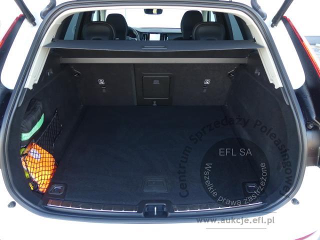 10 - Volvo XC 60 B4 B Momentum Pro aut Kombi 2022r. WND0849C Magnice