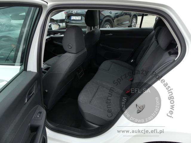 9 - VOLKSWAGEN GOLF 1.0 ETSI 110KM MHEV 2020r.