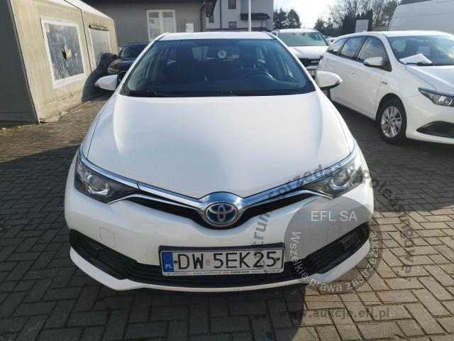 2 - Toyota Auris Hybrid 135 Active 2018r. DW5EK25 UWAGA!! Pojazd znajduje się w lokalizacji: Jawornik 90, Myślenice 32-400
