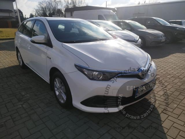 3 - Toyota Auris Hybrid 135 Active 2018r. DW5EK25 UWAGA!! Pojazd znajduje się w lokalizacji: Jawornik 90, Myślenice 32-400