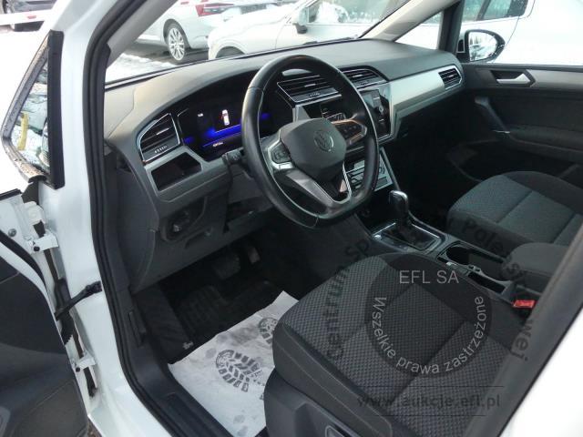 7 - Volkswagen Touran 2.0 TDI Comfortline DSG 2022r. PY15904 Pojazd znajduje się w firmie AUTO MOTO CENTRUM sp. z o.o. ul. Ostrowska 328 (przy Trasie Katowickiej) 61-312 Poznań