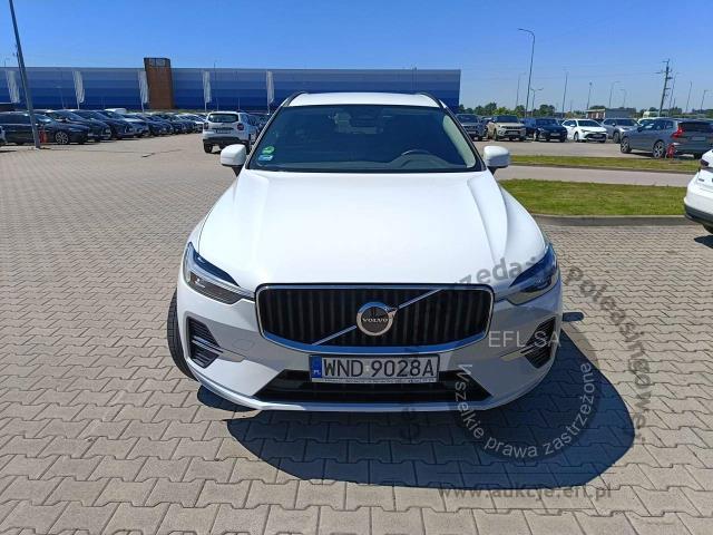 2 - Volvo XC60 B4 B Momentum Pro automat 2022r. WND9028A Magnice