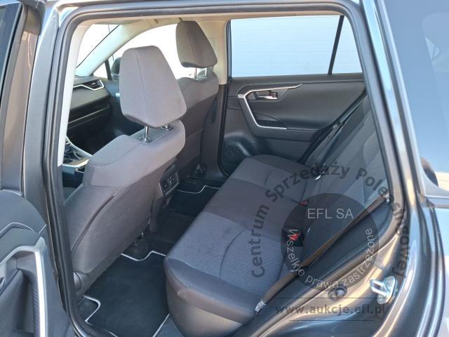 12 - Toyota RAV4 2.5 Hybrid Comfort 4x2 2022r. DW2TC69 Magnice