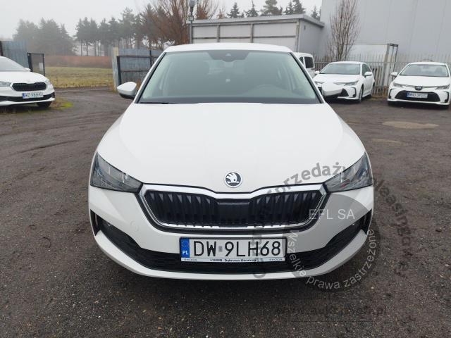 6 - Skoda Scala 1.6 TDI SCR Ambition DSG 2020r. DW9LH68 Pojazd znajduje się w firmie ARCTOS GROUP sp. z o.o. Al. Krakowska 7, 02-183 Warszawa