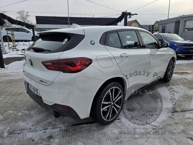 4 - BMW X2 xDrive20i M Sport aut Kombi   2022r. SK464XJ Pojazd znajduje się w firmie AACAR sp. z o.o. Kasztanowa 5, 32-400 Jawornik