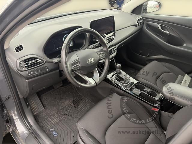 8 - HYUNDAI I30 1.5 KOMBI AUTOMAT SMART 2024r.