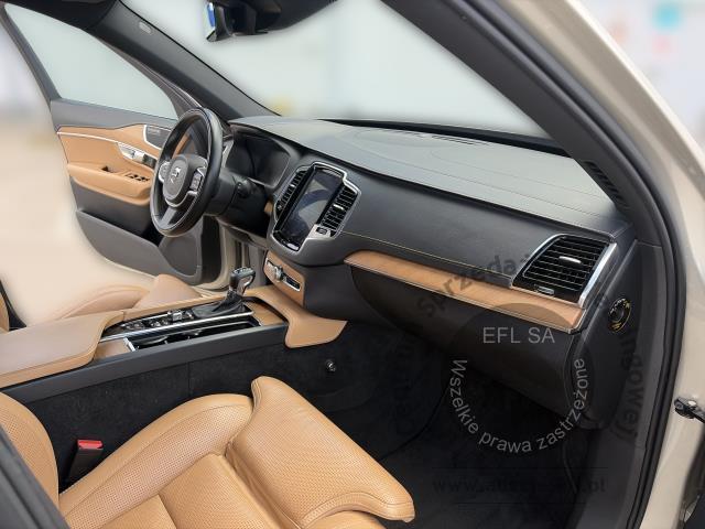 11 - VOLVO XC90 D5 INSCRIPTION AWD 2018r.