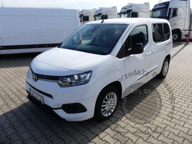 1 - TOYOTA PROACE CITY VERSO 1.5 D-4D  2023r.