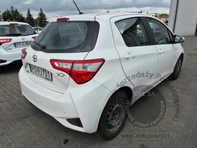 3 - Toyota Yaris 1.0 Active Hatchback 2018r. PO9JY01 UWAGA!! Pojazd znajduje się w lokalizacji: Janki, Al. Krakowska 52, 05-090 Janki