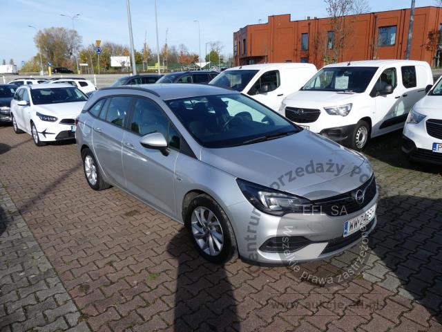 4 - Opel Astra V 1.5 CDTI Edition S&amp;S 2020r. WW248SH Pojazd znajduje się w firmie AUTO MOTO CENTRUM sp. z o.o. ul. Ostrowska 328 (przy Trasie Katowickiej) 61-312 Poznań