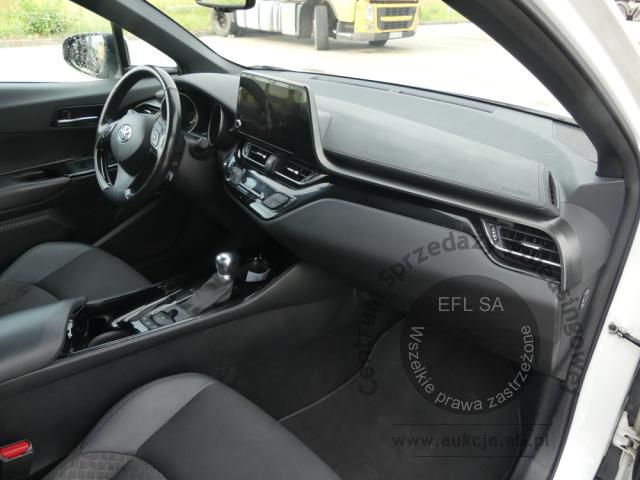 7 - Toyota C-HR 2.0 Hybrid Style 2022r. SK449WM Magnice