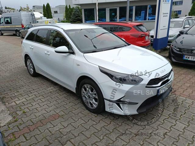 4 - Kia Ceed 1.5 T-GDI M Kombi 2022r. PY05460 UWAGA!! Pojazd znajduje się w firmie AUTO MOTO CENTRUM sp. z o.o. ul. Ostrowska 328 (przy Trasie Katowickiej) 61-312 Poznań