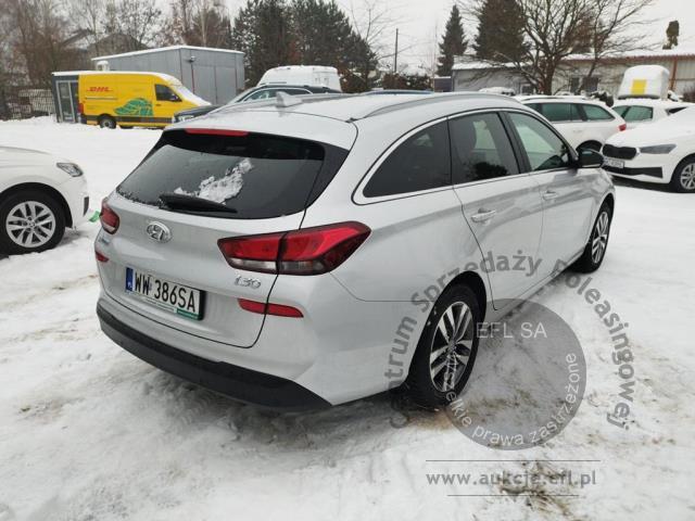 4 - Hyundai i30 1.6 D Comfort DCT Kombi  2019r. WW386SA Pojazd znajduje się w firmie ARCTOS GROUP sp. z o.o. Al. Krakowska 7, 02-183 Warszawa