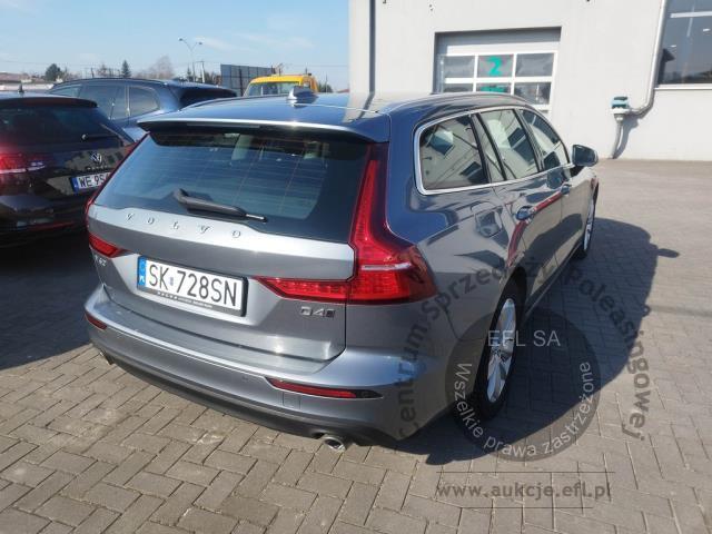 5 - Volvo V60 D4 SCR AWD Momentum aut 2020r. SK728SN UWAGA!! Pojazd znajduje się w lokalizacji: Janki, Al. Krakowska 52, 05-090 Janki