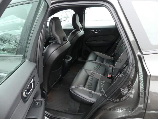 7 - Volvo XC60 B4 B R-Design Automat 2020r. PO6SK99  UWAGA!! Pojazd znajduje się w firmie AUTO MOTO CENTRUM sp. z o.o. ul. Ostrowska 328 (przy Trasie Katowickiej) 61-312 Poznań