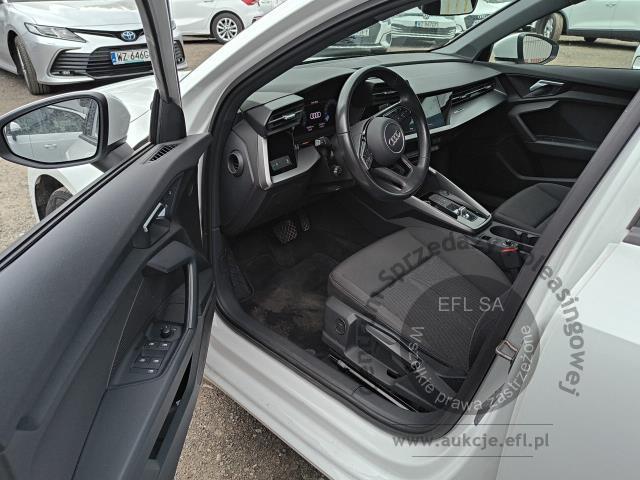 7 - AUDI A3 35 TFSI mHEV S tronic 2023r. WZ403FY Pojazd znajduje się w firmie ARCTOS GROUP sp. z o.o. Al. Krakowska 7, 02-183 Warszawa