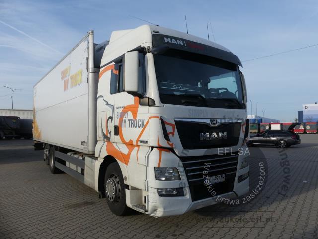3 - MAN TGX 26.420 6X2-2 LL AUTOMAT 2017r.