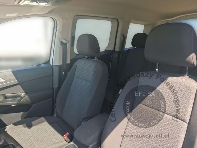 8 - FORD TOURNEO CONNECT 2.0 ECOBLUE  2022r.