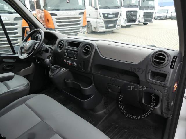 10 - RENAULT MASTER 2.3 DCI 110KM FURGON 2017r.