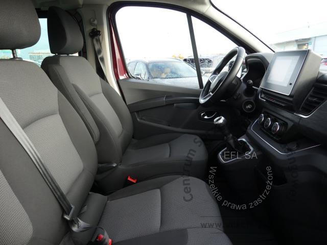 9 - RENAULT / CARPOL TRAFIC BLUE DCI 150 EDC 2023r.