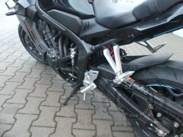 10 - HONDA CBR 650 RA 2023r.