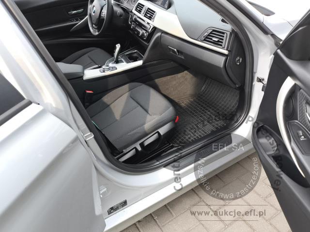 12 - BMW 320d xDrive Advantage aut 2019r. DW6CV48 UWAGA!! Pojazd znajduje się w firmie AUTO MOTO CENTRUM sp. z o.o. ul. Ostrowska 328 (przy Trasie Katowickiej) 61-312