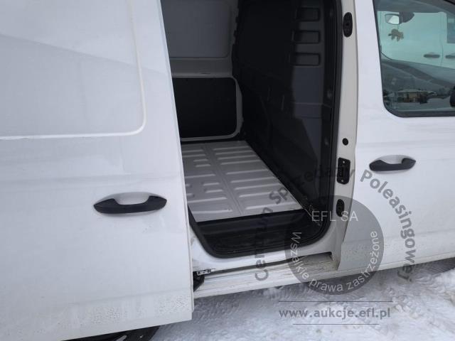 8 - Volkswagen  Caddy 2.0 TDI 2022r. DW8UR65 Pojazd znajduje się w firmie ARCTOS GROUP sp. z o.o. Al. Krakowska 7, 02-183 Warszawa