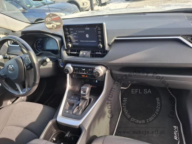 13 - Toyota RAV4 2.5 Hybrid Comfort  2022r. SK205XC UWAGA!! Pojazd znajduje się w lokalizacji: Jawornik 90, Myślenice 32-400