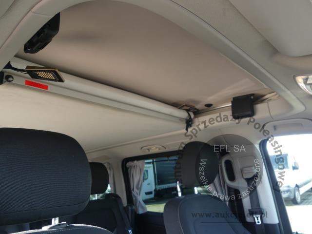 13 - MERCEDES BENZ V 220d 4MATIC MARCO POLO  2021r.