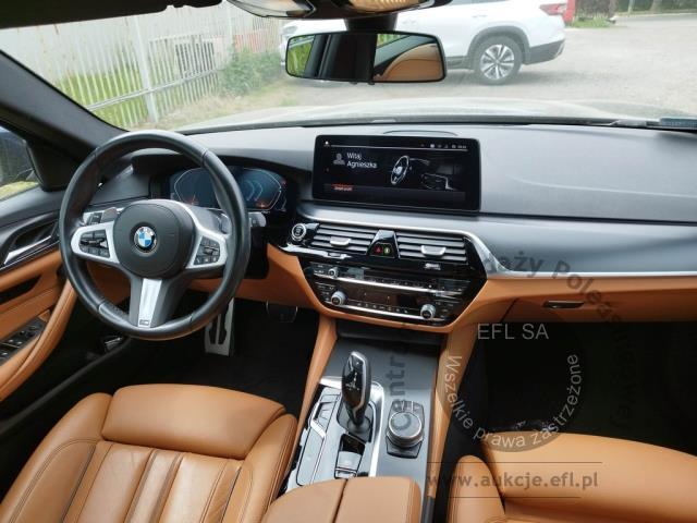 11 - BMW Seria 5 530i xDrive mHEV sport 2022r. WND9177A Pojazd znajduje się w firmie ARCTOS GROUP sp. z o.o. Al. Krakowska 7, 02-183 Warszawa