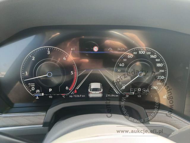 14 - VOLKSWAGEN TOUAREG 3.0 TDI V6 4MOTION 2021r.