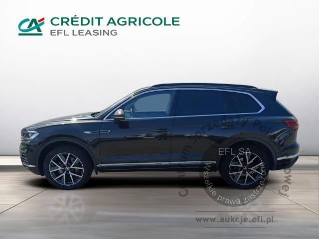 4 - VOLKSWAGEN TOUAREG 3.0 TDI V6 4MOTION 2021r.
